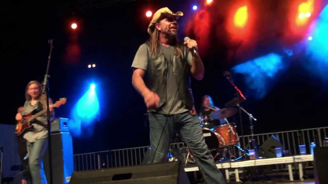 FLYNNVILLE TRAIN - Tequila Sheila