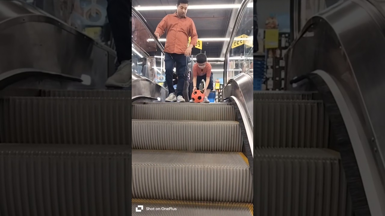 Cute Baby Funny Racer Ball 🏀 on the escalator 🤣😅
