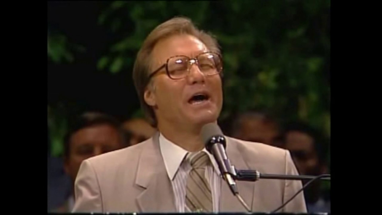JIMMY SWAGGART -  LET YOUR LOVE FLOW THROUGH ME - NEW YORK  01  09  07  1984 - HD