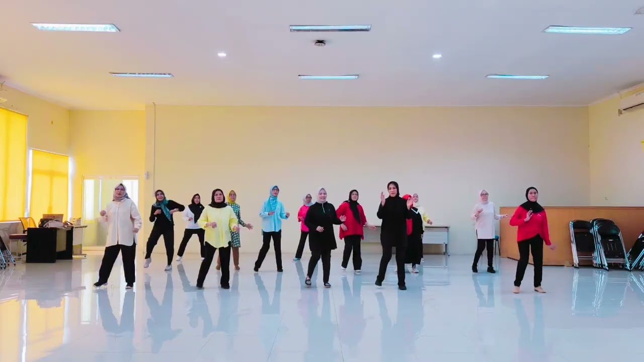 Shalala La La - Line Dance / Demo : Darma Wanita Persatuan UNSRI Palembang