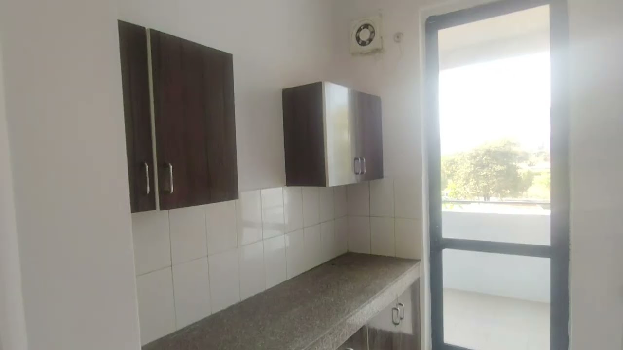 Vatika Primrose 1st floor sec 83 K- block for sale  more details 9354337345 call me 