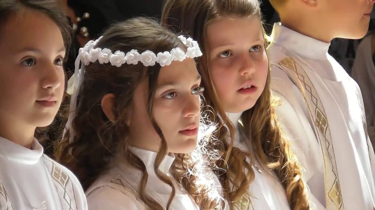 Comunioni 22 maggio 2016 ore 11,30 - Parrocchia Natività di Maria Santissima