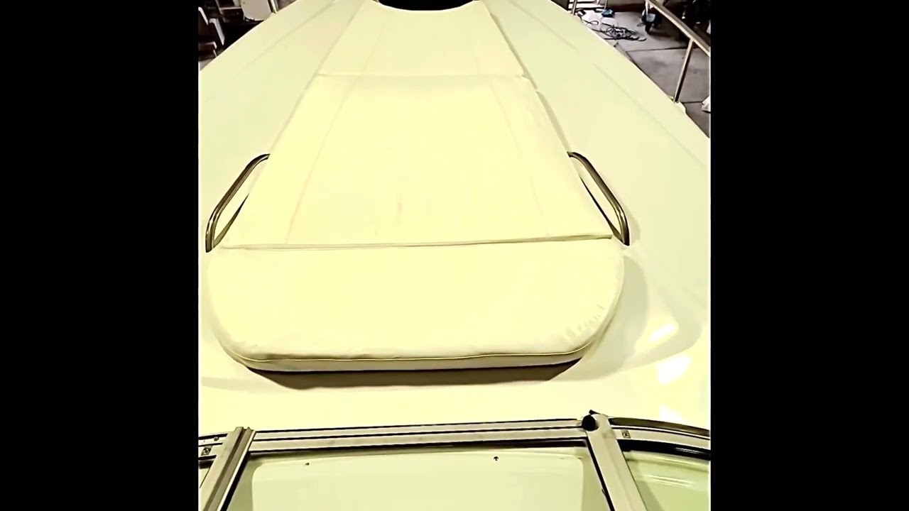Zeer mooie in Nieuwstaat verkerende CROWNLINE 315 SCR