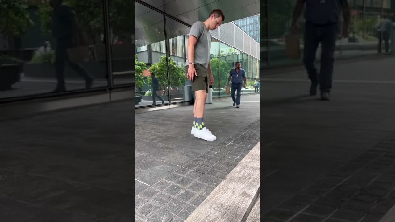 Knee Clicking