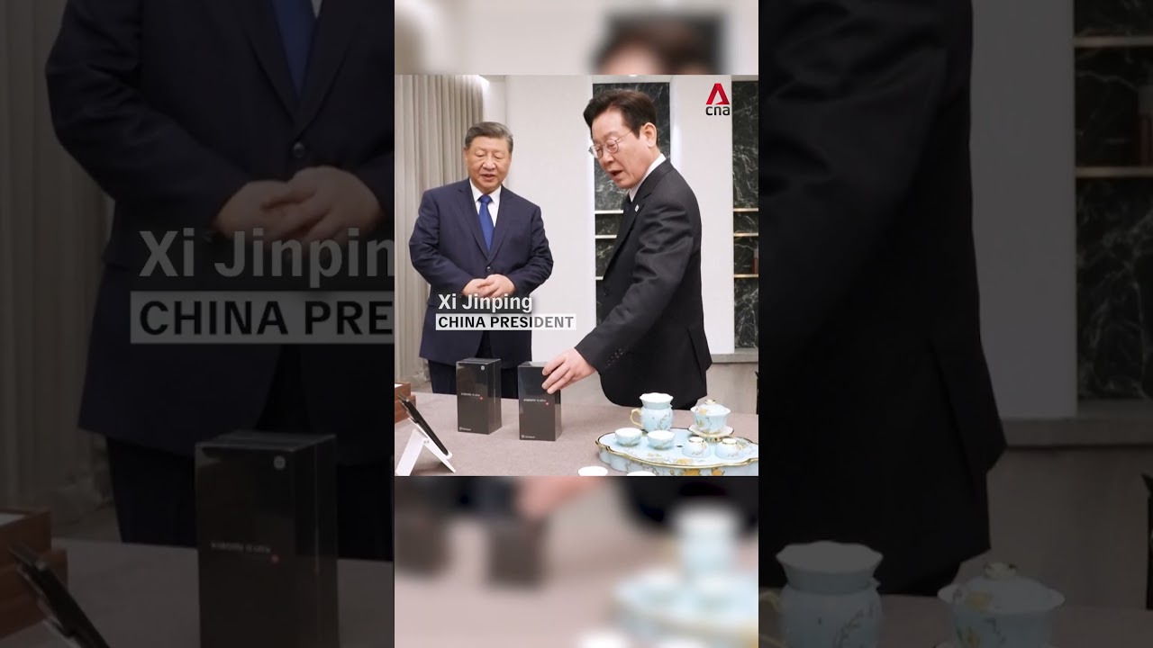Chinese President Xi and South Korean President Lee joke about Xiaomi phone security