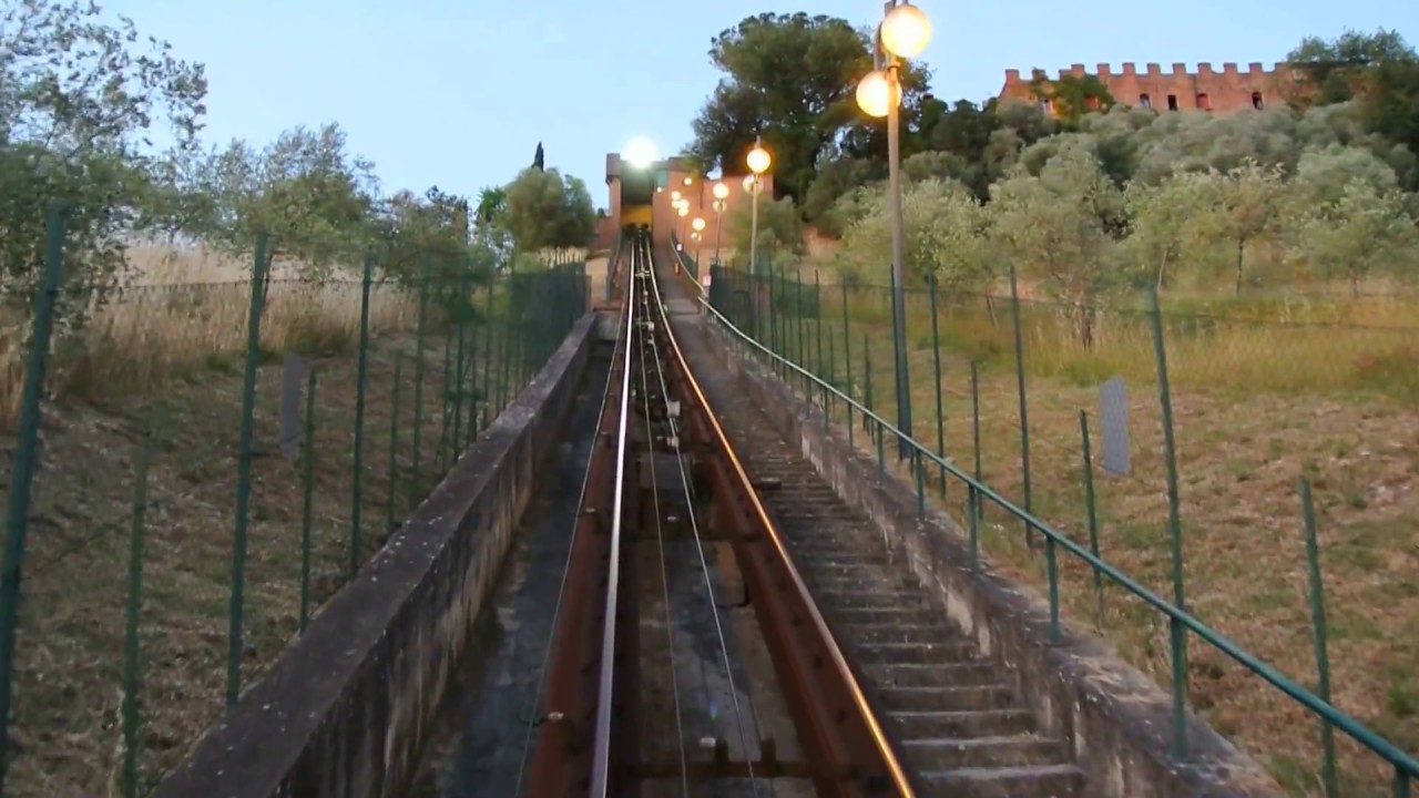 Funicolare di Certaldo salita al tramonto (Certaldo Basso - Certaldo Alto)