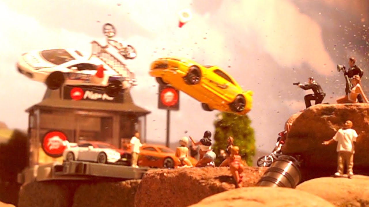 Fast & Furious vs. Police - 1/64 Diecast Crash Montage - Super Slow Motion