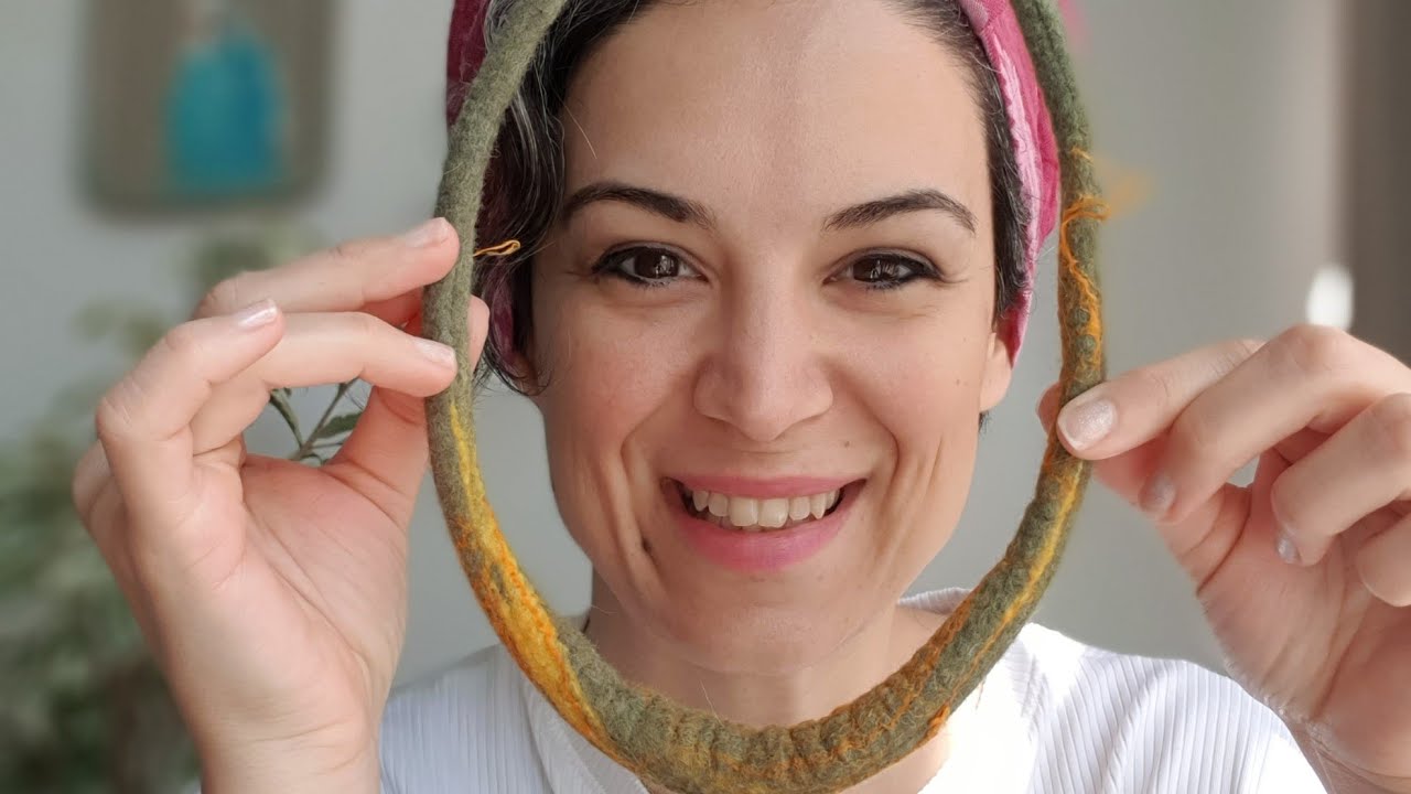 Islak keçe  kolye yapımı.  How to make wet felt necklace