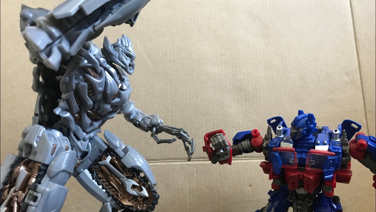 Transformers Stop Motion - Optimus vs. Megatron