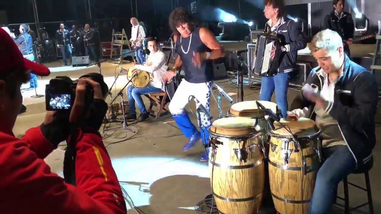 🦍👏Un Muchacho de Barrio - La Mona Jiménez En Vivo 2018🦍