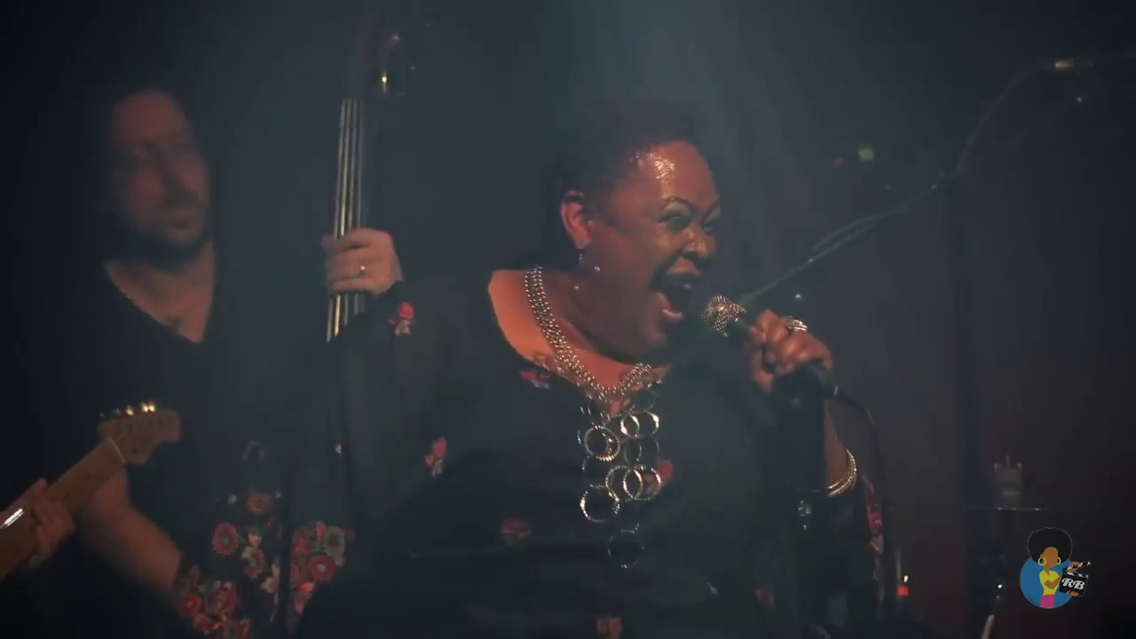 Lady Alma - 