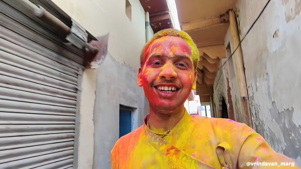 Vrindavan - Gulal Mat Dalo Please 😜