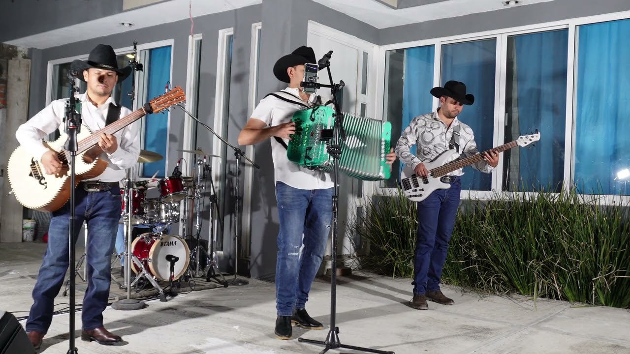 Arkeleón Norteño/ Sabiendo quien era yo (En vivo)