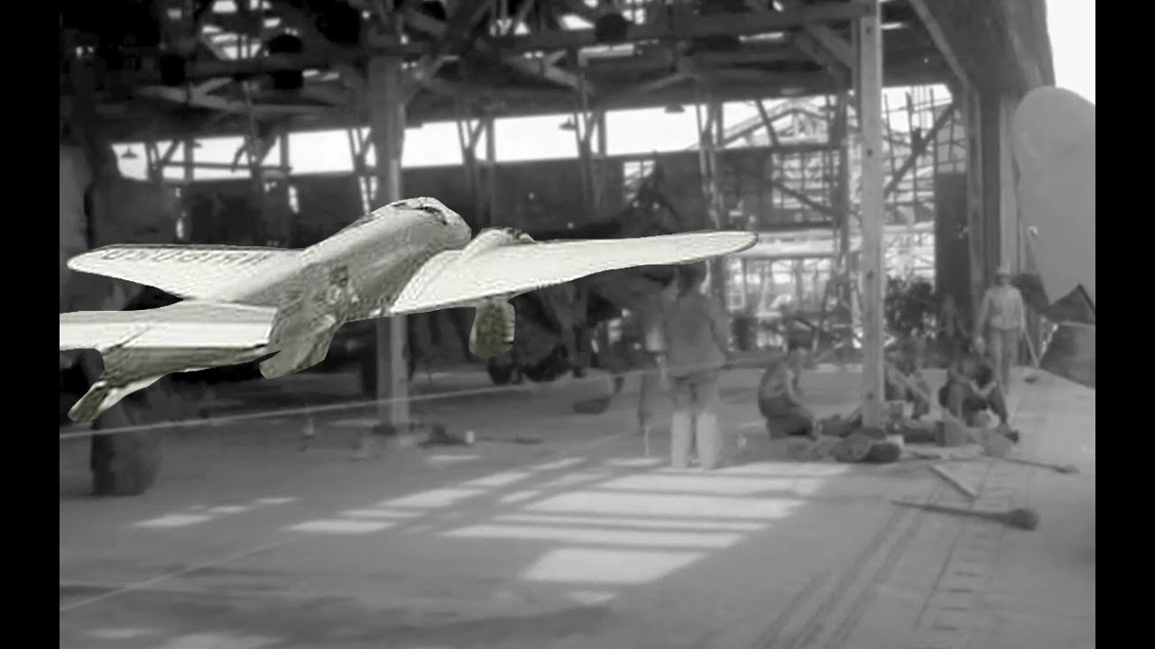САМОЛЁТ АМЕЛИИ ЭРХАРТ, НАХОДЁННЫЙ НА САЙПАНЕ В 1944 ГОДУ МОРСКИМ ВОЕННОСЛУЖАЩИМИ АМЕРИКАНЦАМИ. ФО...