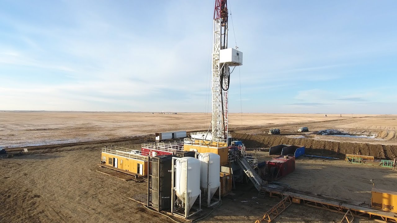 Deep Earth Energy Production Well 1, Torquay, Saskatchewan Mute B-Roll