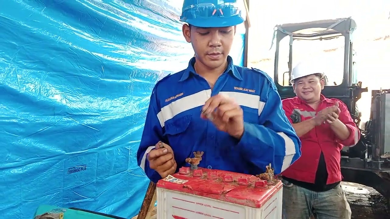 OJT BMC Mekanik Alat Berat Praktek Komponen Engine #10