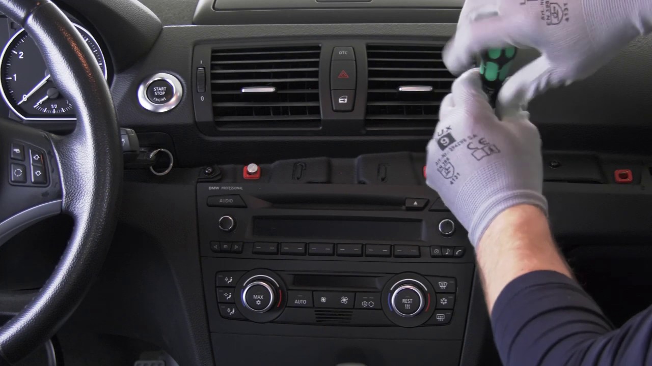 R-C10BM5 Android Autoradio für den BMW 1er Einbaubeispiel