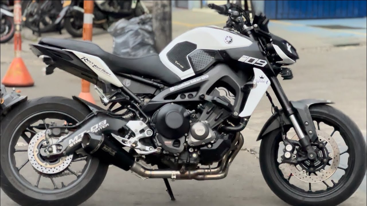 Modificando el ESCAPE a esta MT 09// la versión más deseada!