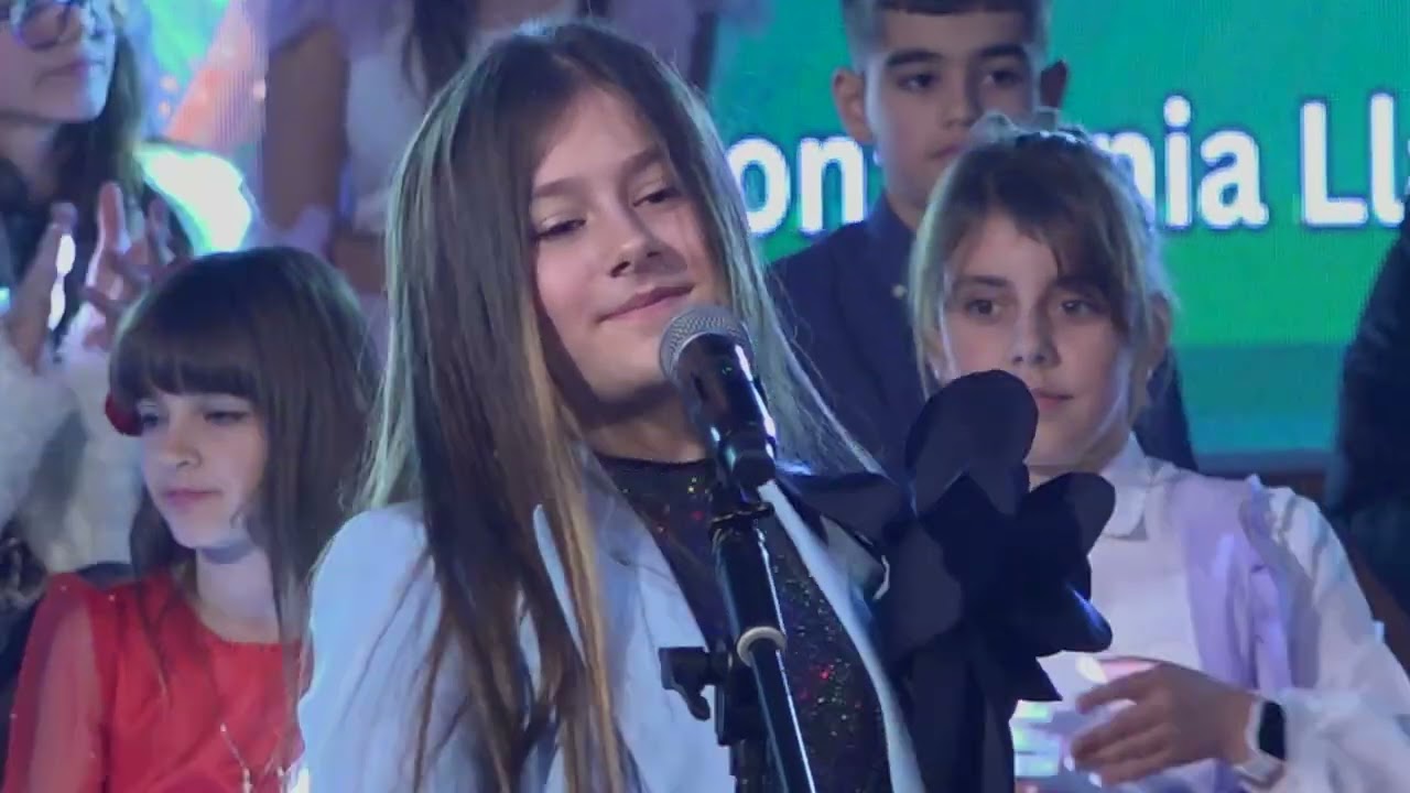 Ilenia Llanaj - Mami e babi kanë të drejtë