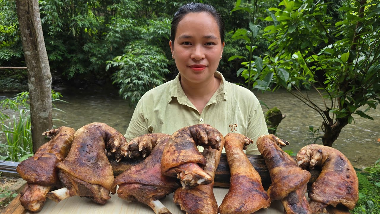 Grilled Pig Feet - Cooking Many Delicious Pig Feet Dishes To Enjoy Together