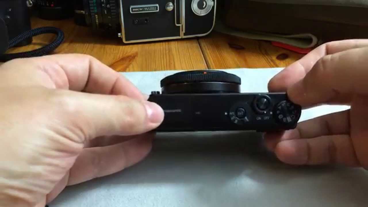Olympus Body Cap Lens on Panasonic Lumix GM1! (English)