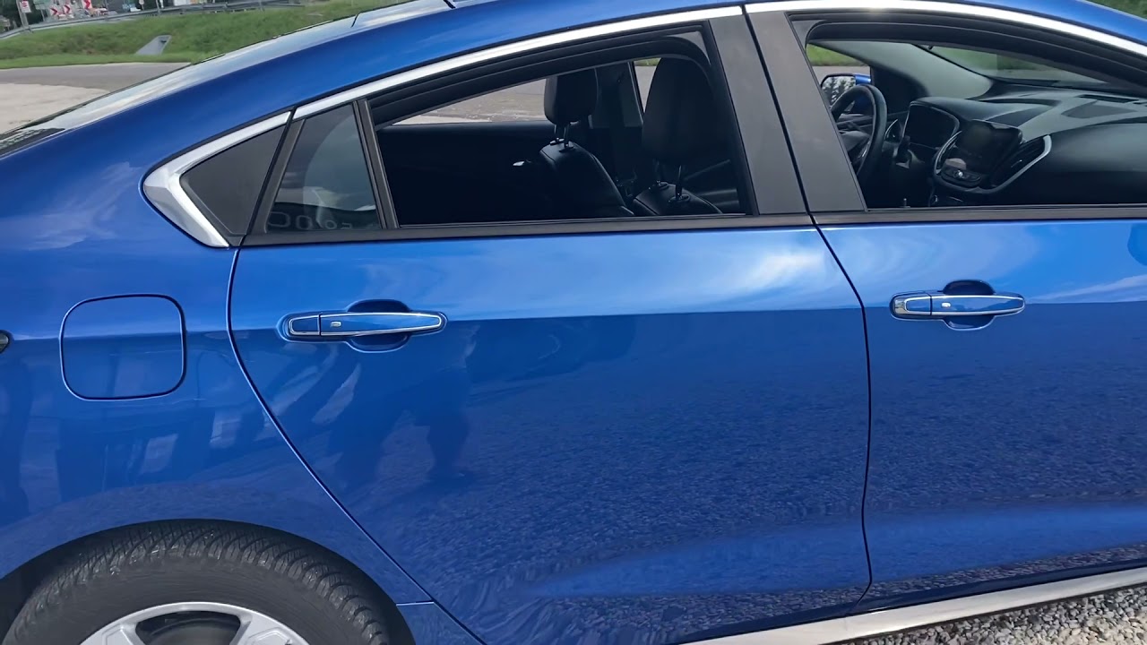Chevrolet VOLT Hybryda  Plug in 1,5 150 KM 2017 automat