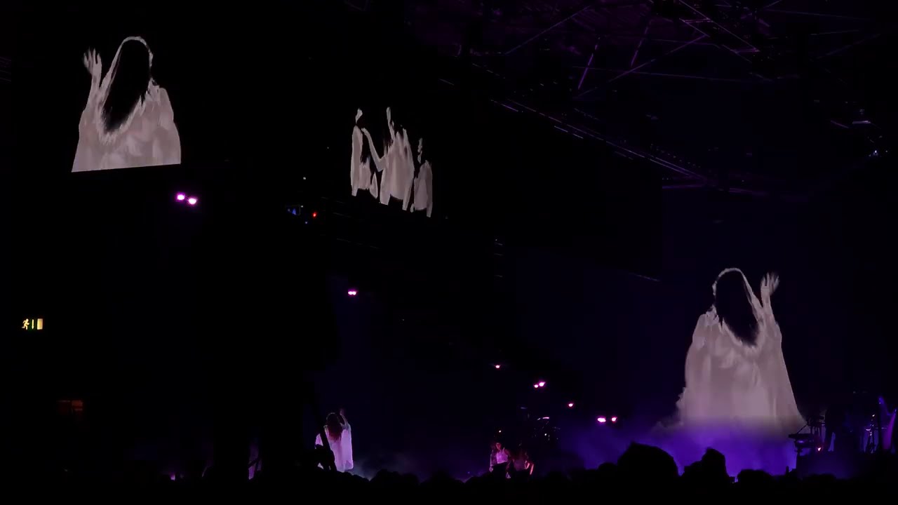 Florence + The Machine - Big God / Daffodil