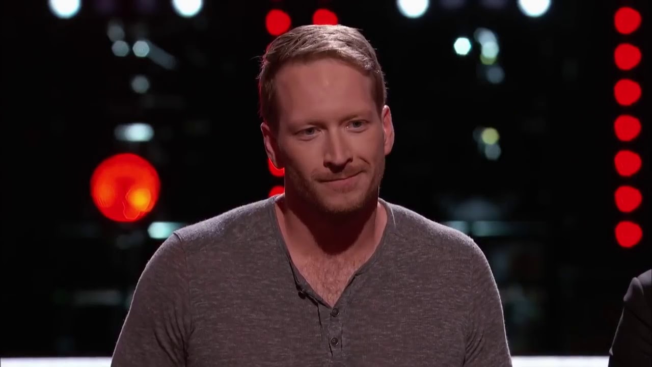 The Voice 2015 Battle   Barrett Baber vs  Dustin Christensen   Walking in Memphis