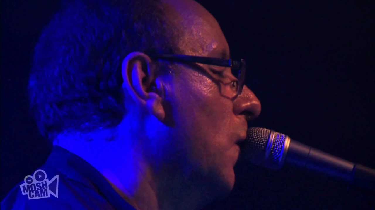 Wire - Map Ref. 41°N 93°W (Live in London) | Moshcam