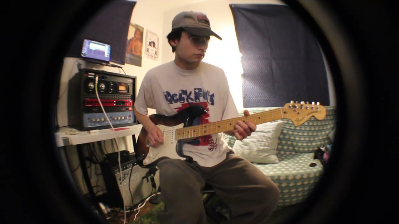 OLIVIA DEAN - A COUPLE MINUTES (GUITAR COVER)