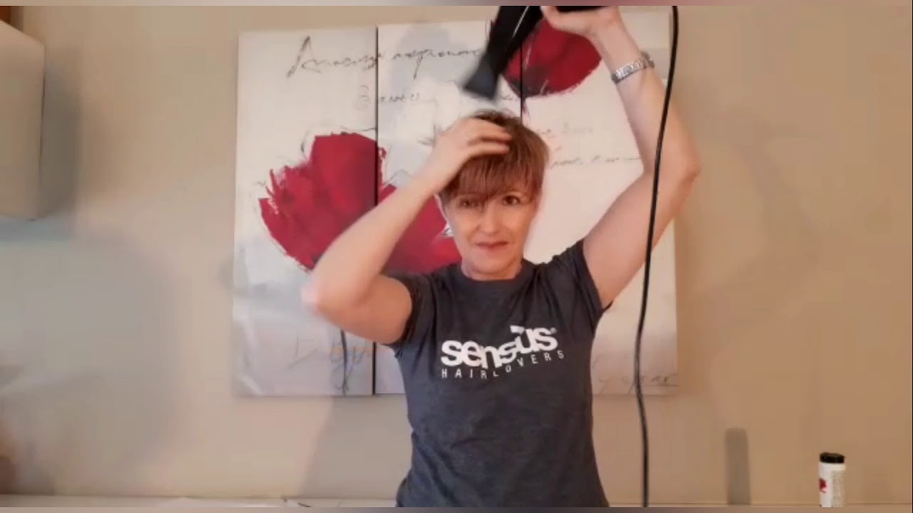 Hair Tutorial: Asciugatura capelli corti