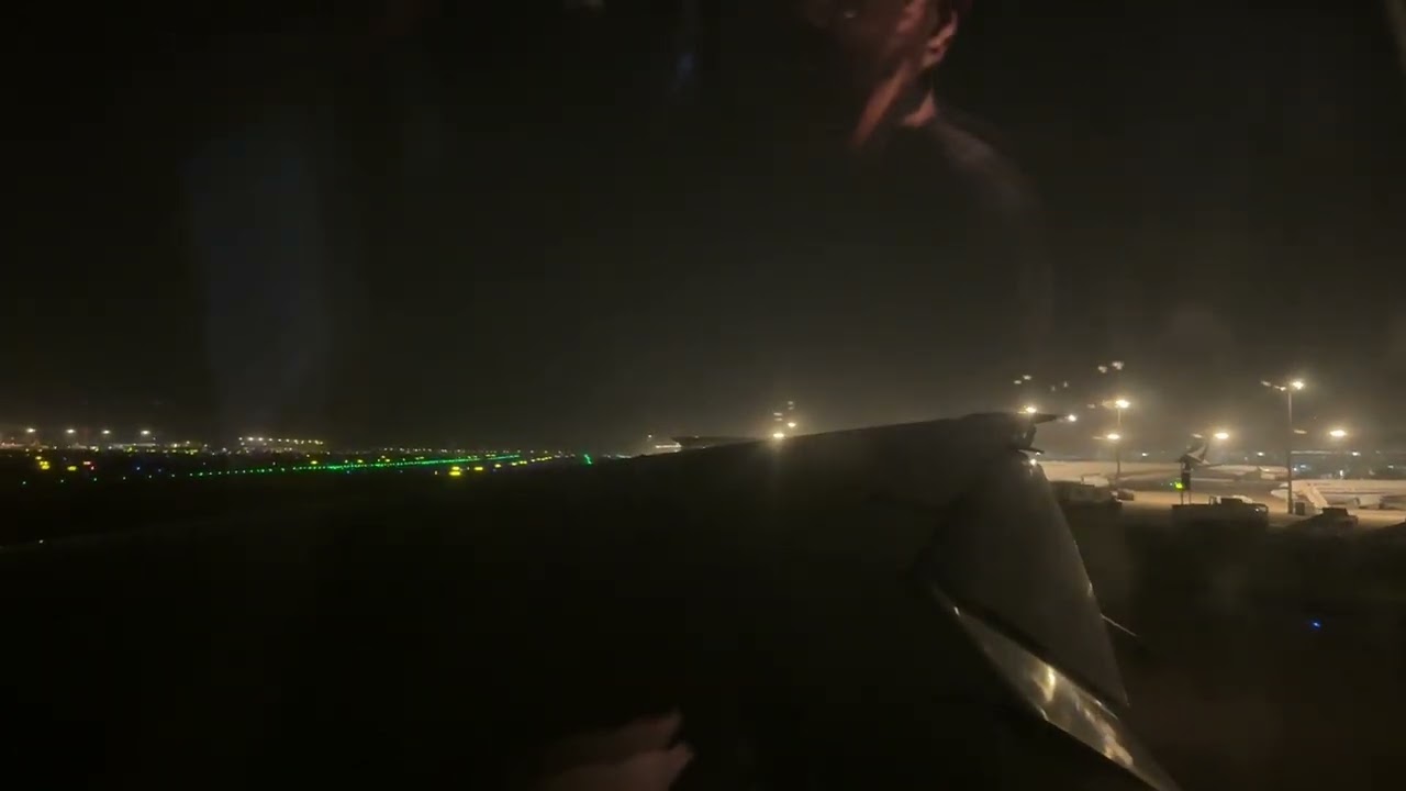 Air China Boeing 777-300ER Flight 7319 Pushback & Taking off from Beijing, China
