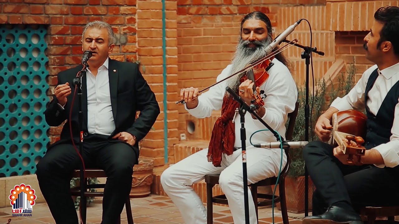 جشن چهارشنبه سوری با آوازخوانی سنتی