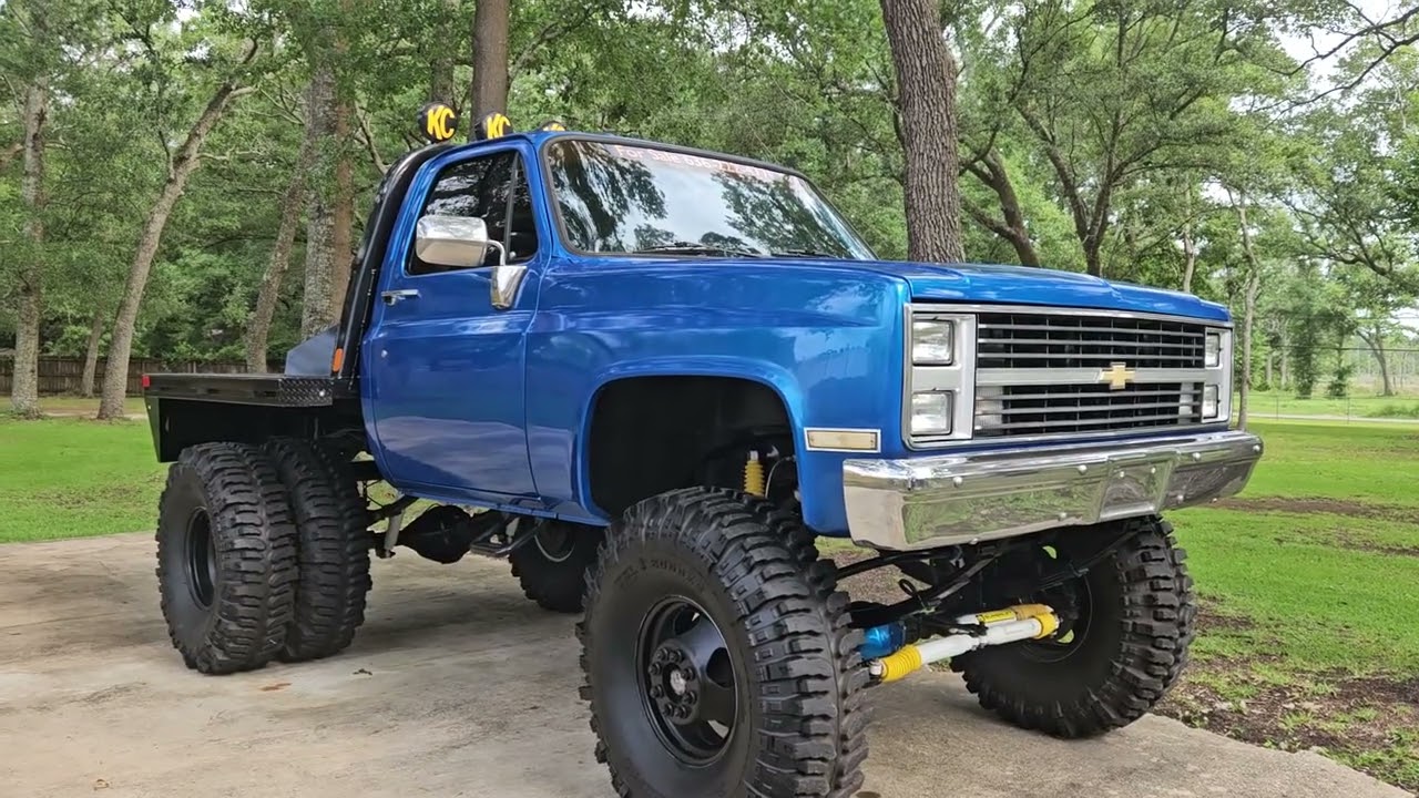 1984 K10 4x4 Shortbed lifted, Custom Flatbed Dually. For sale!!!