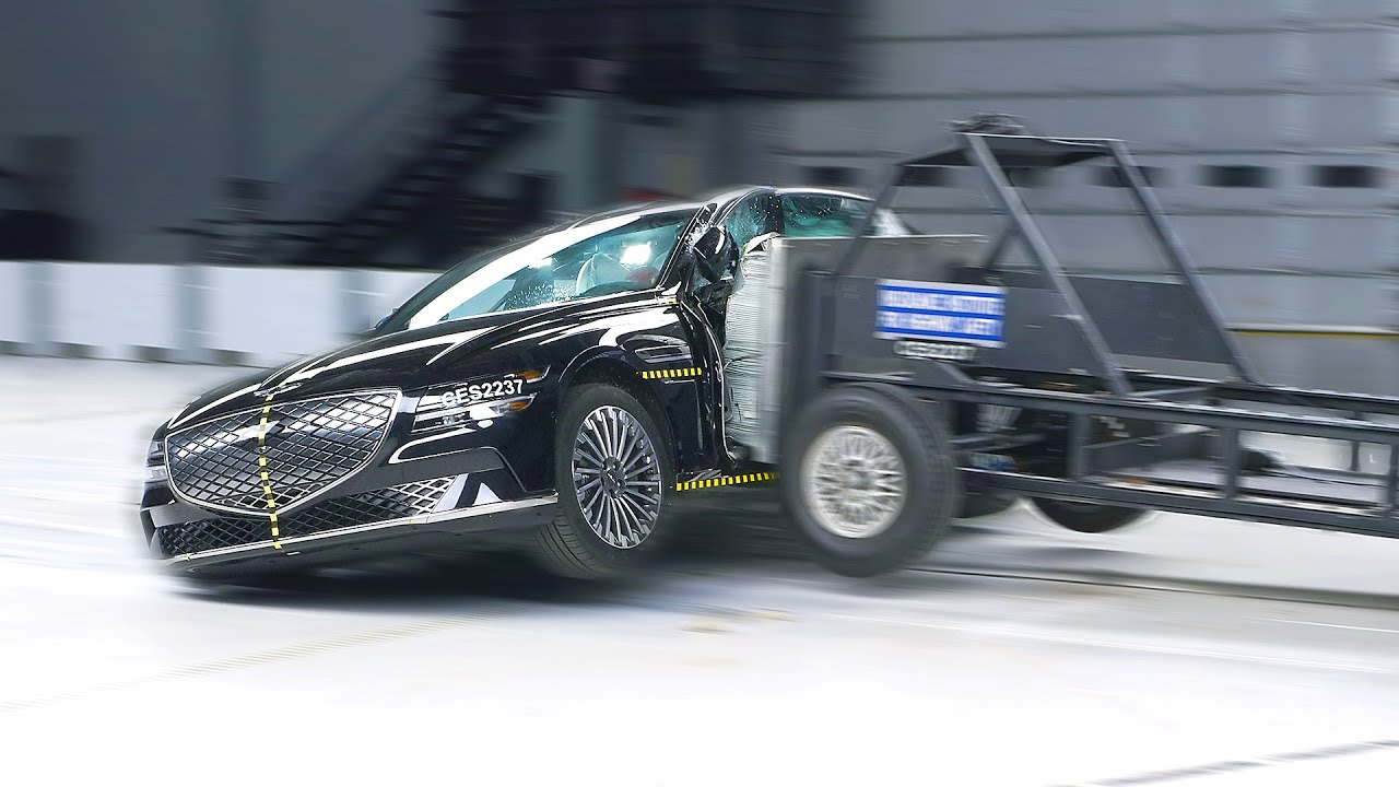 GENESIS G80 Crash Test - Top Safe Luxury Sedan