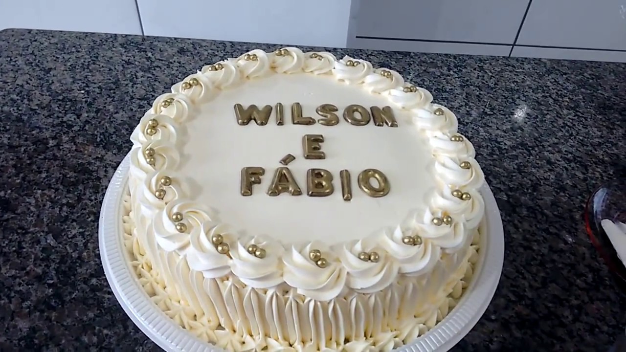 DECORANDO BOLO COM BICO 1M DA WILTON