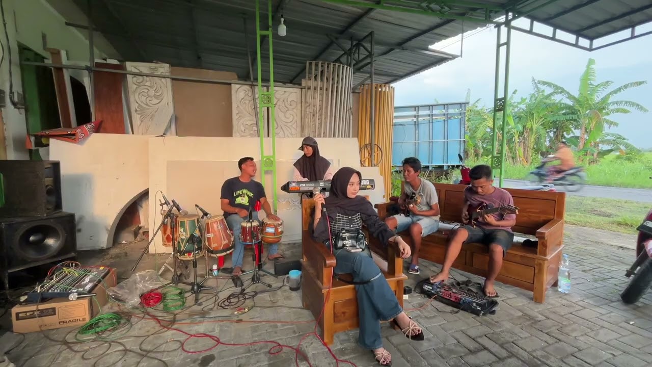 YANK WALI - VOC. ALFIA PUTRI - COVER LATIHAN ELECTON