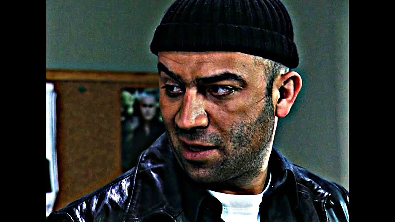 Arka Sokaklar - Mesut'a Rüşvet Suçlaması