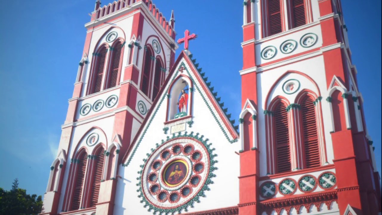 Pondicherry - Basilica of the Sacred heart of Jesus Church