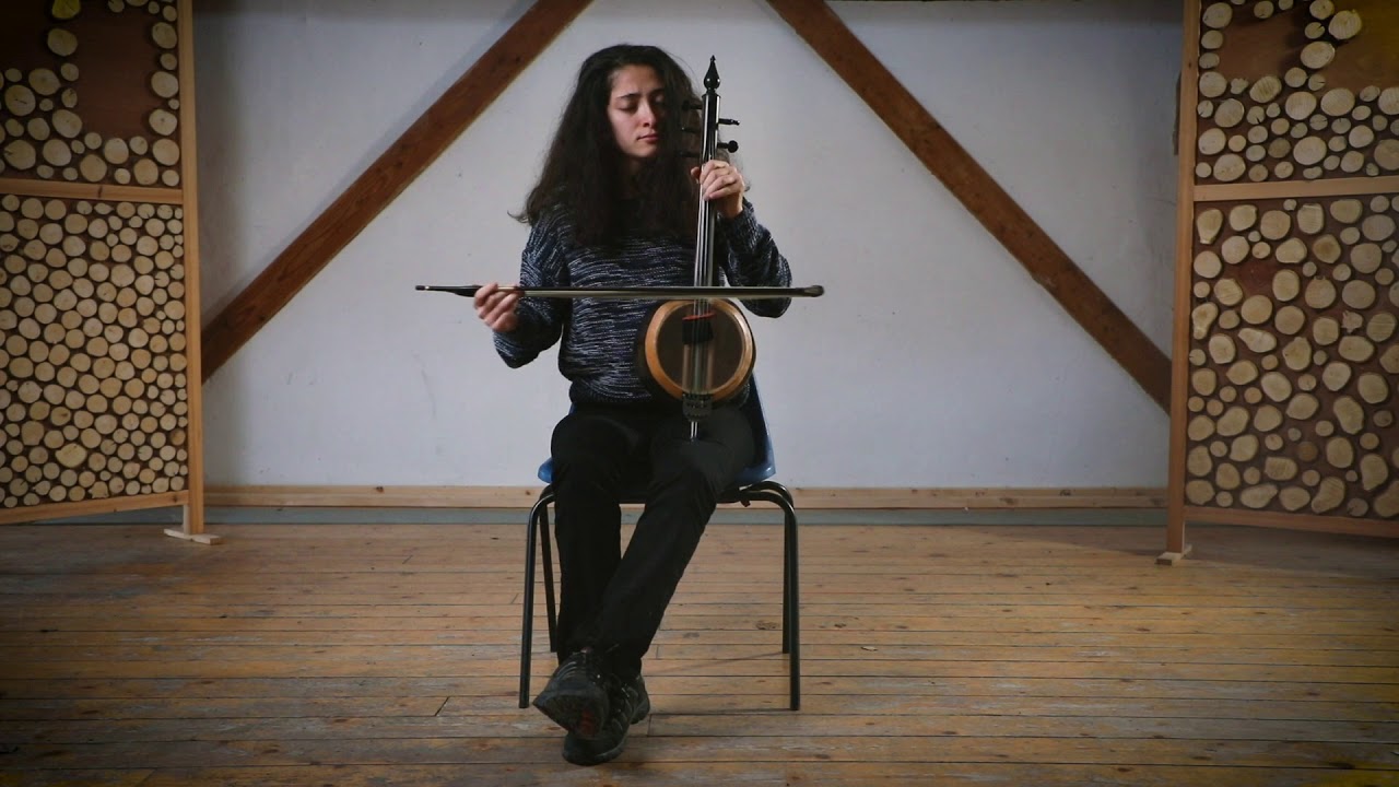Melisa Yildirim - Kabartan Zeybegi (kamancha) | Making Tracks Sessions