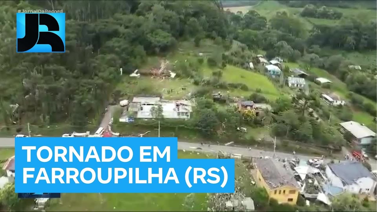 Tornado provoca destrui&ccedil;&atilde;o na cidade de Farroupilha (RS)