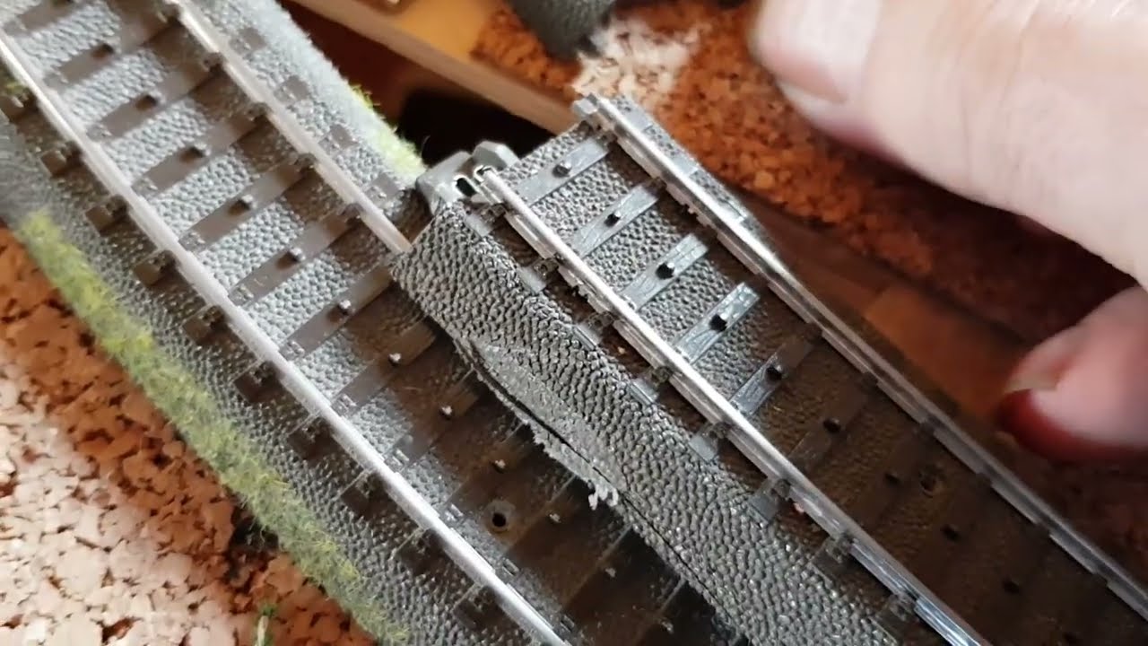 Märklin C- Gleis Blockstrecke mit Rückmelder bauen