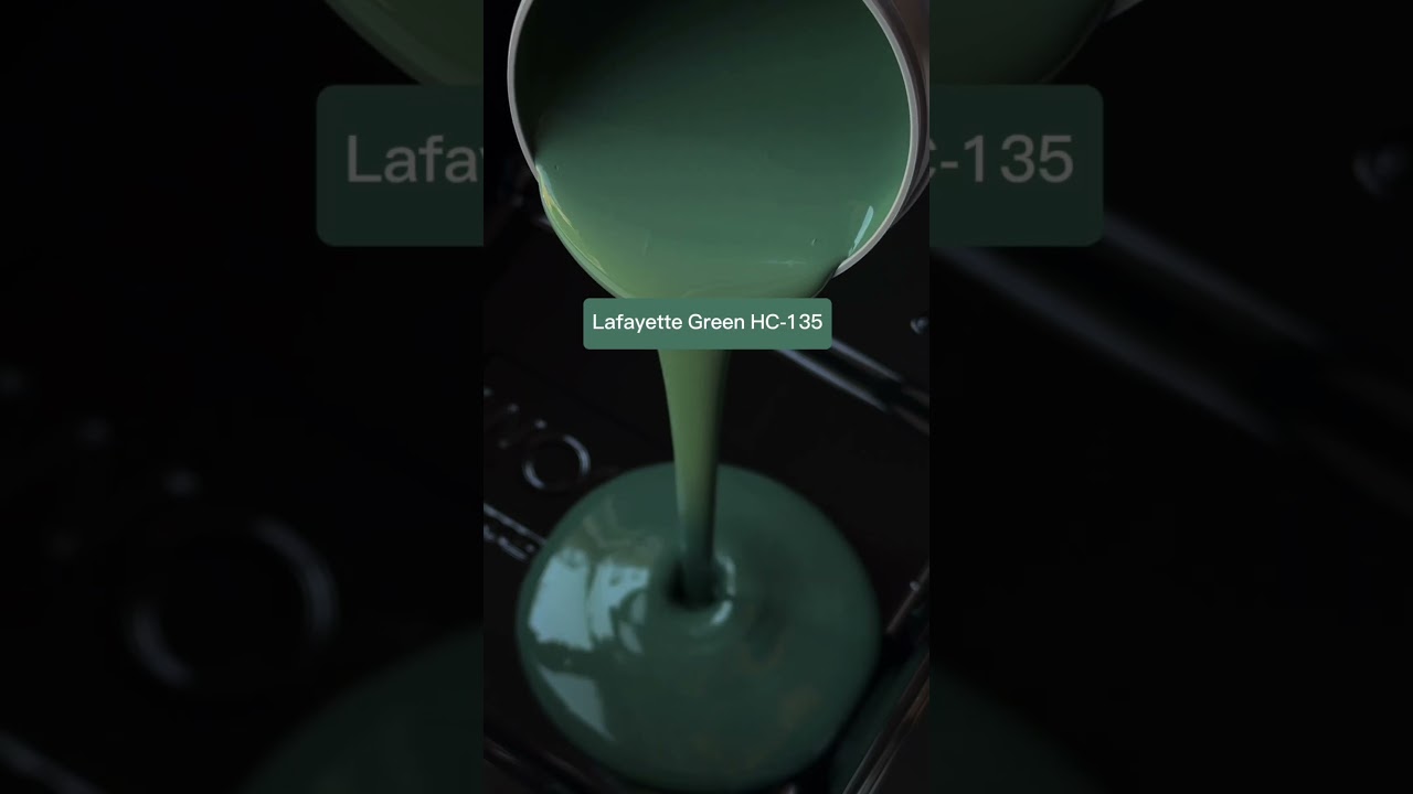4 Dark Green Paint Colors for Small Spaces from Benjamin Moore