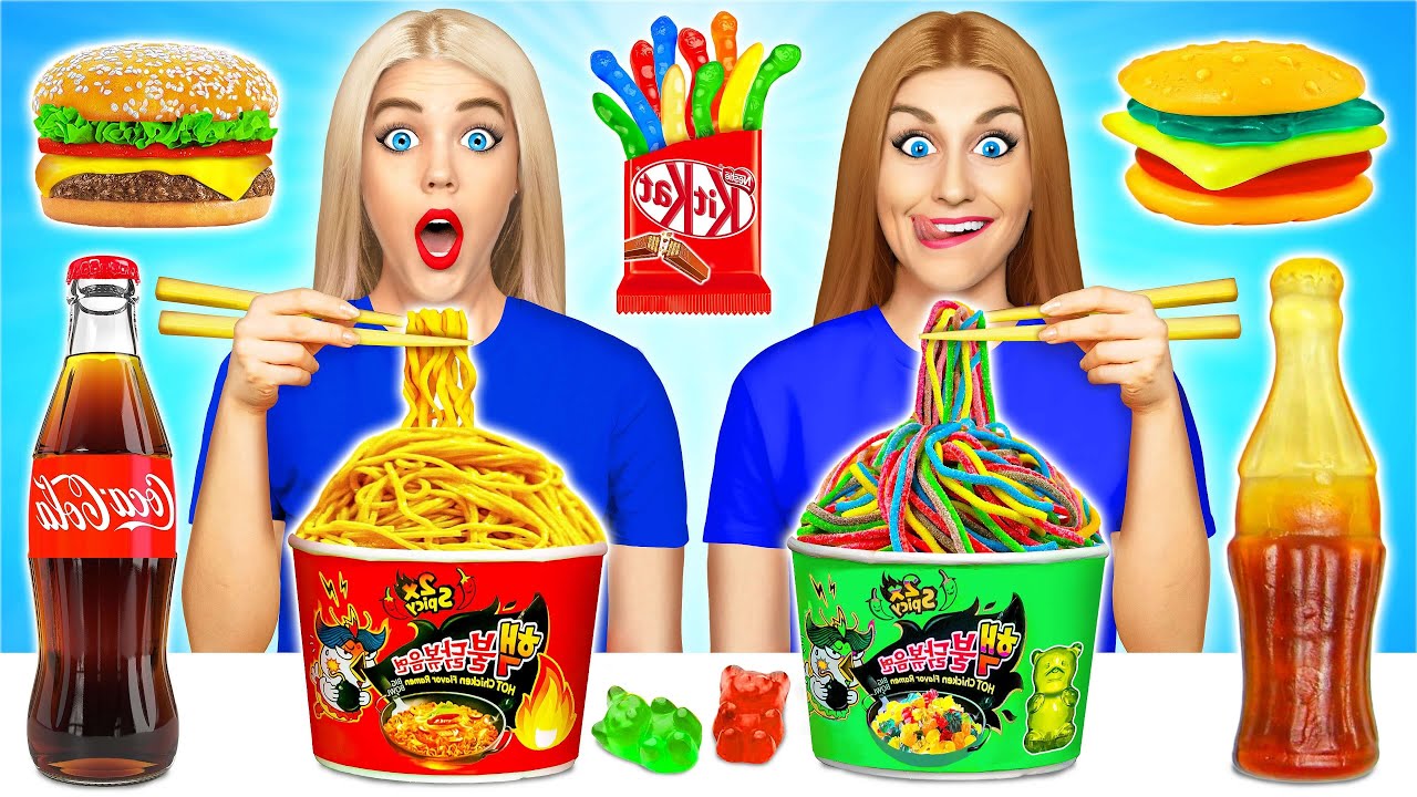 Comida Gomosa vs Comida de Verdad Desaf&iacute;o por Multi DO Food Challenge