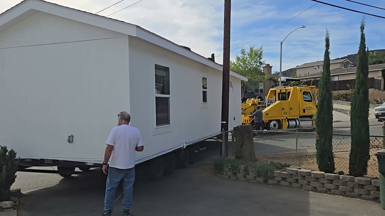 Delivery of 1 bed 1 bath ADU in Lakeside... part 1