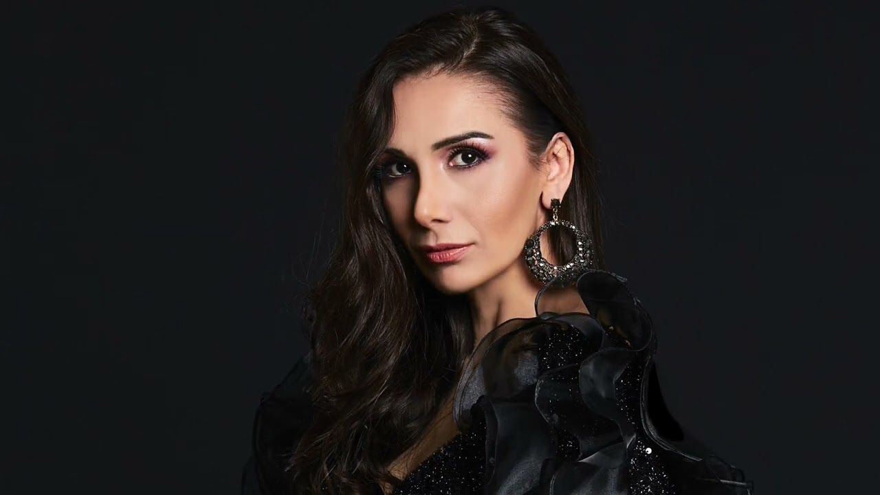 Hayat Mertel - Senden Öğrendim (Funda Arar Cover) TRT FM Akustik Performans Canlı Kayıt