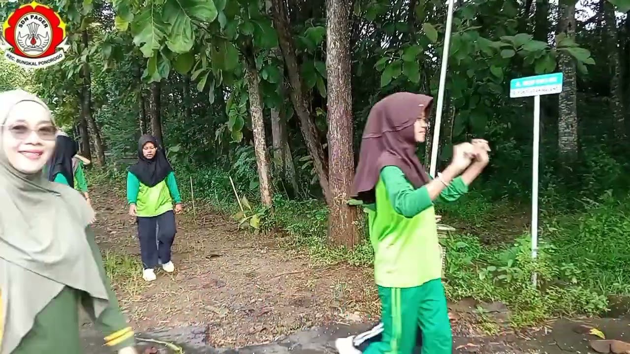 Udara segar dan tawa riang siswa-siswi SDN Pager menyatu dalam harmoni 
