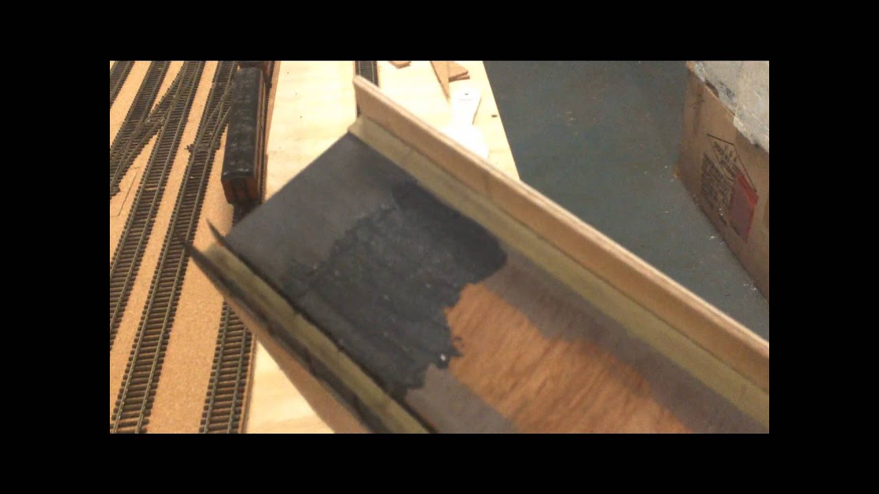 Gosford Model Railway | Tarring the Overhead Bridge - Part 3