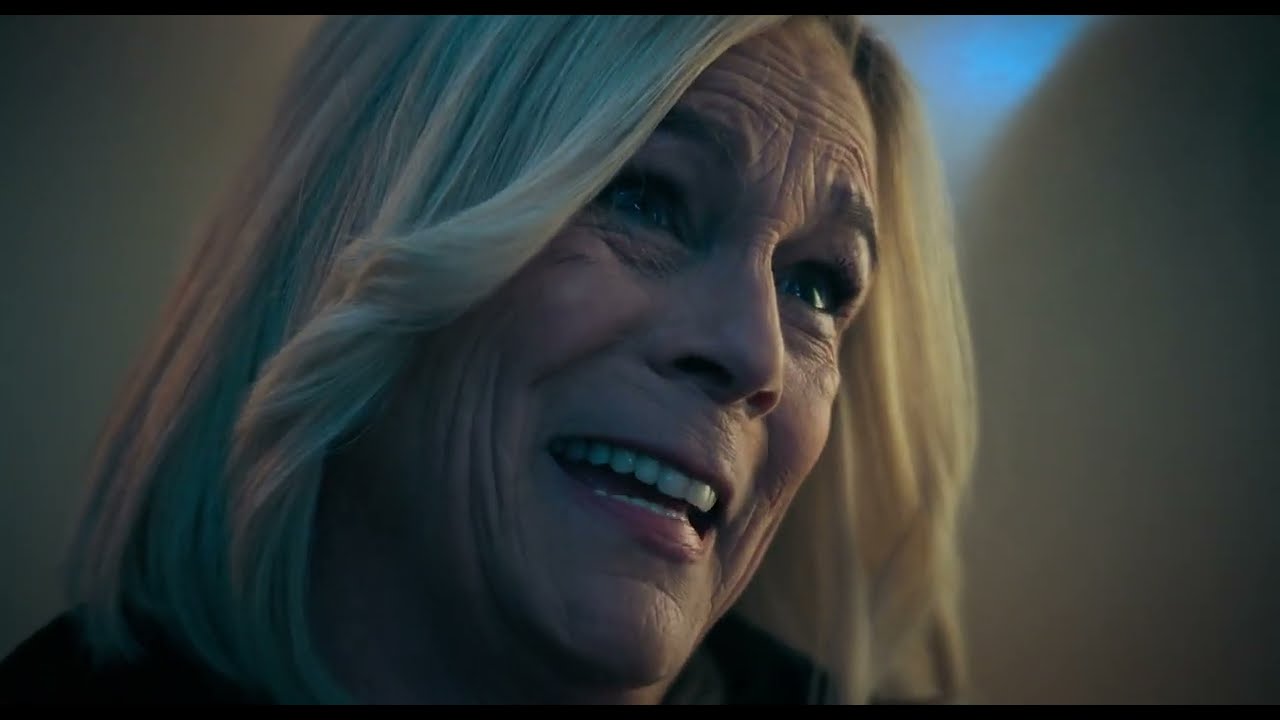 Jamie Lee Curtis, Chris Witaske in The Bear - i can't part 1