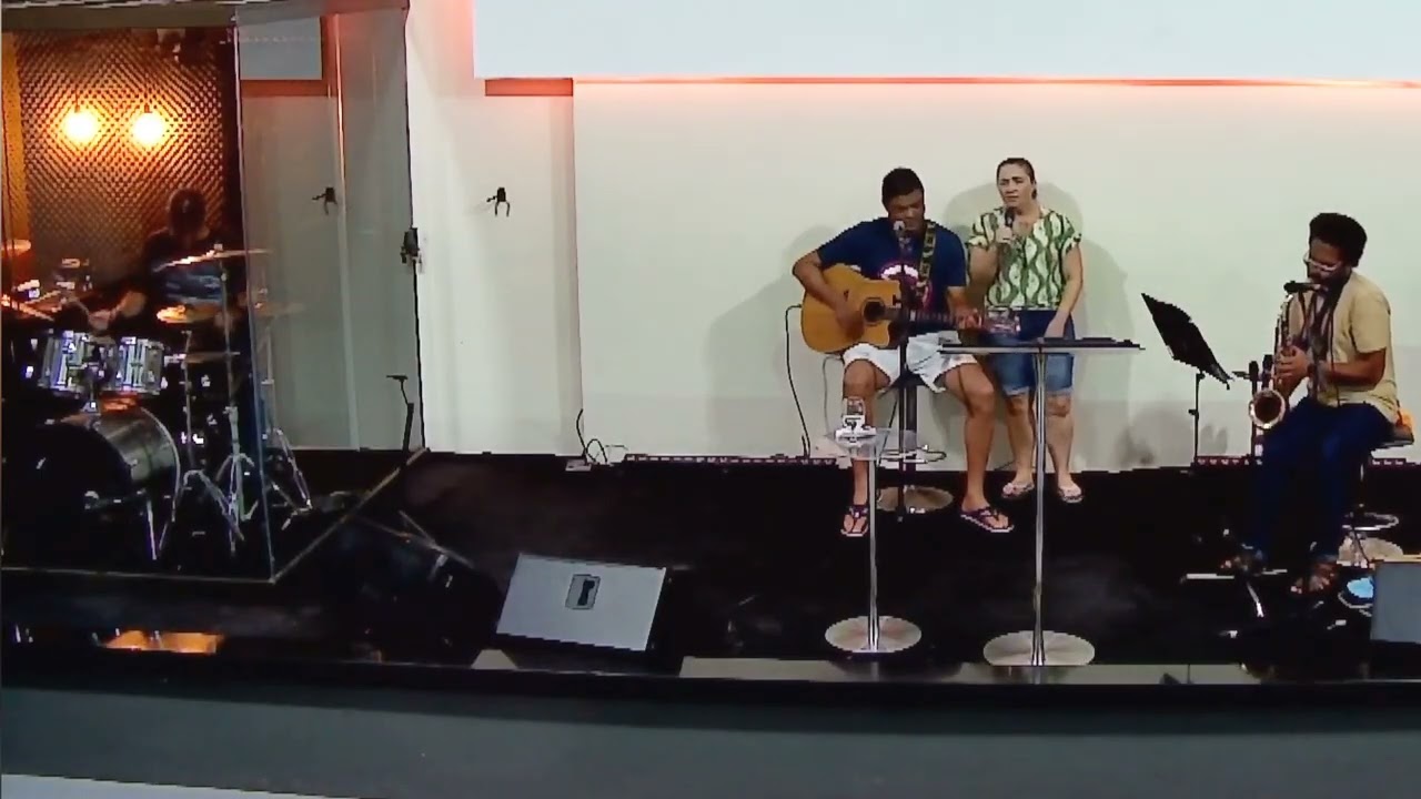 Ensaio: Violão , bateria , sax e voz